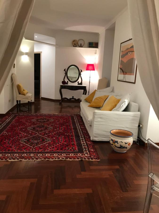 Casa Vacanze Pizzofalcone 41B Неаполь Экстерьер фото